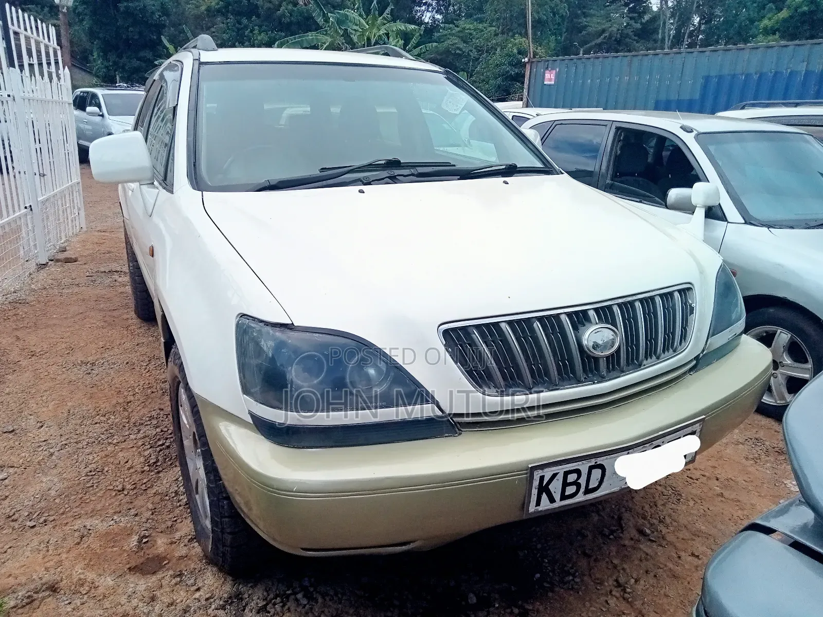 Toyota Harrier 2001 White