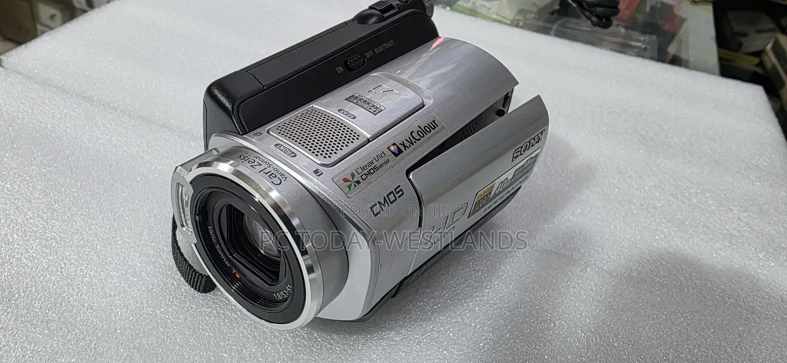 Sony 'Pal' HDR-Sr5 Avc Hd 40gb Hard-Disc Handycam Camcorder 65mins Bat