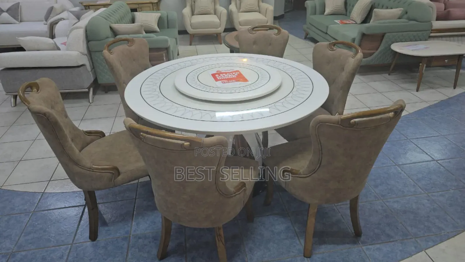 Round Classy Dining Set