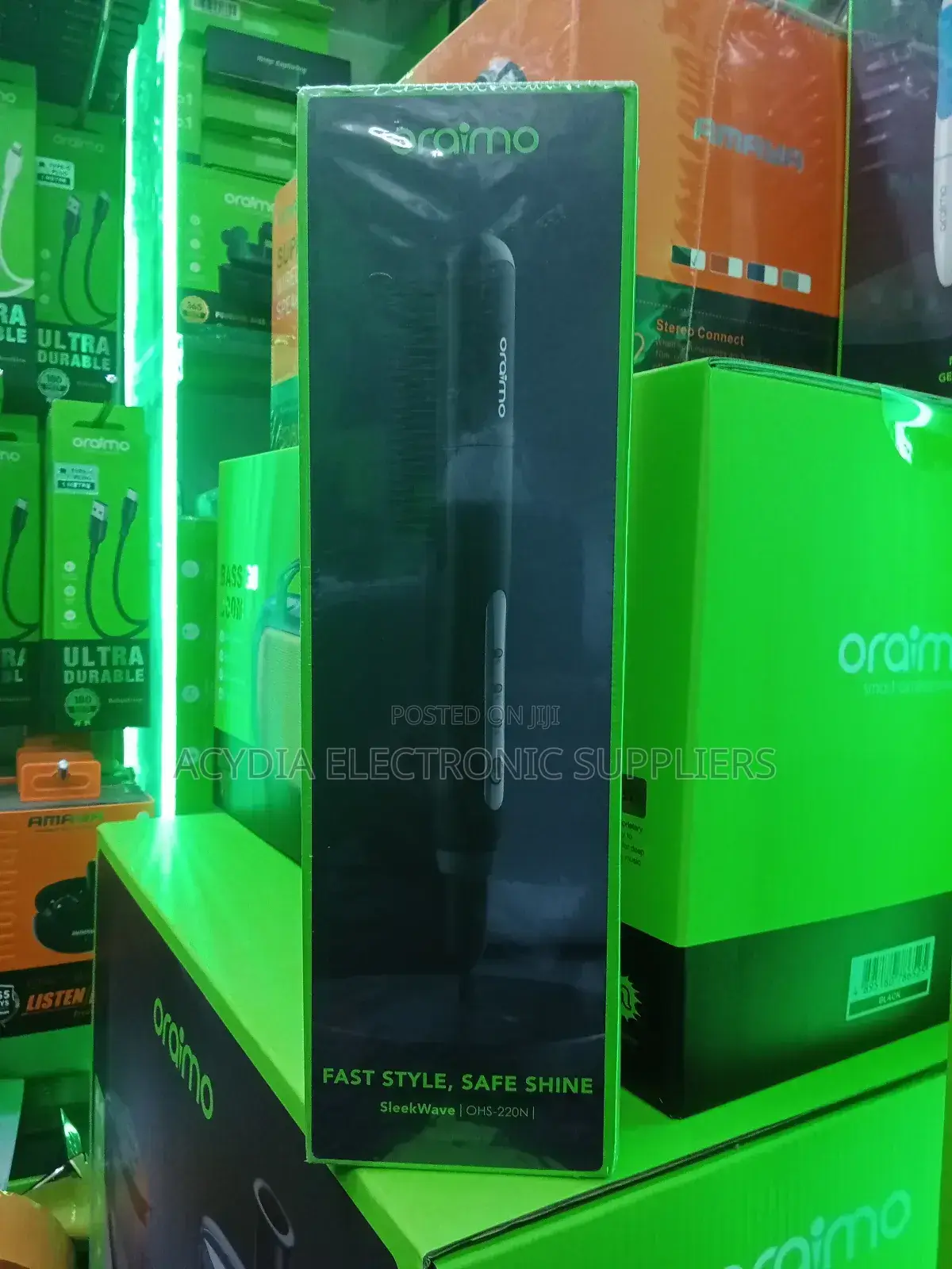 Oraimo Sleekwave Ohs-220n Hair Straightener Brush