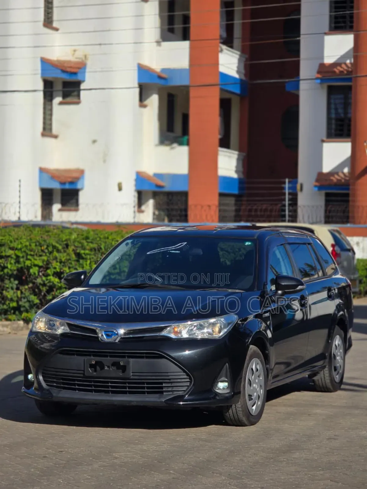 Toyota Corolla Fielder 1.5 Hybrid FWD 2019 Black