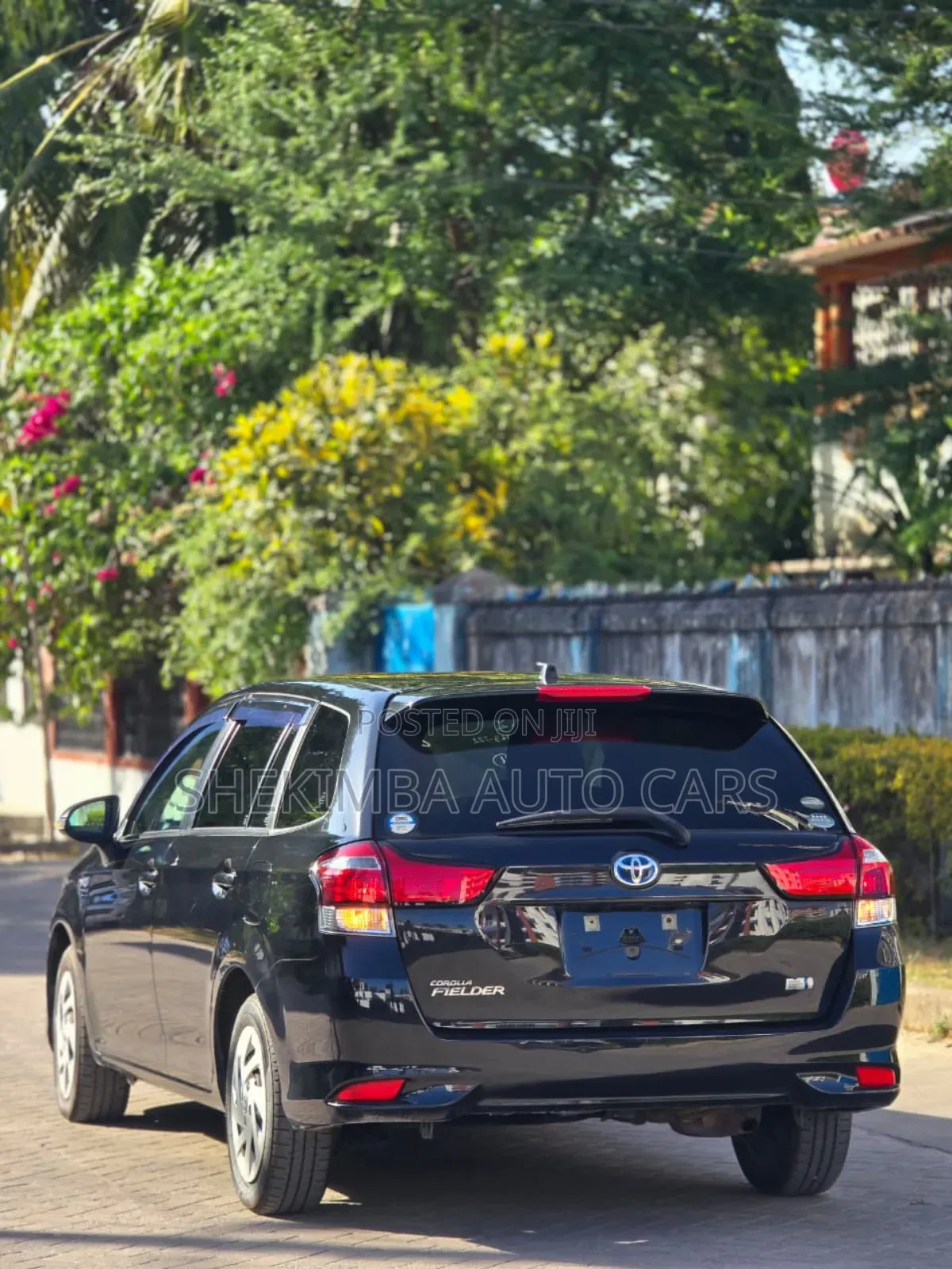 Toyota Corolla Fielder 1.5 Hybrid FWD 2019 Black