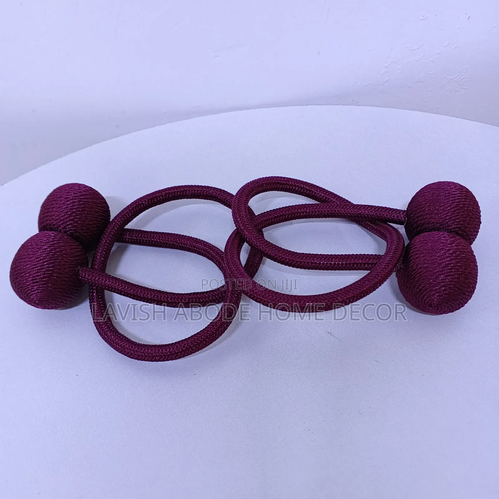 2 PCS Luxurious Curtain Holders /Shears Holder.