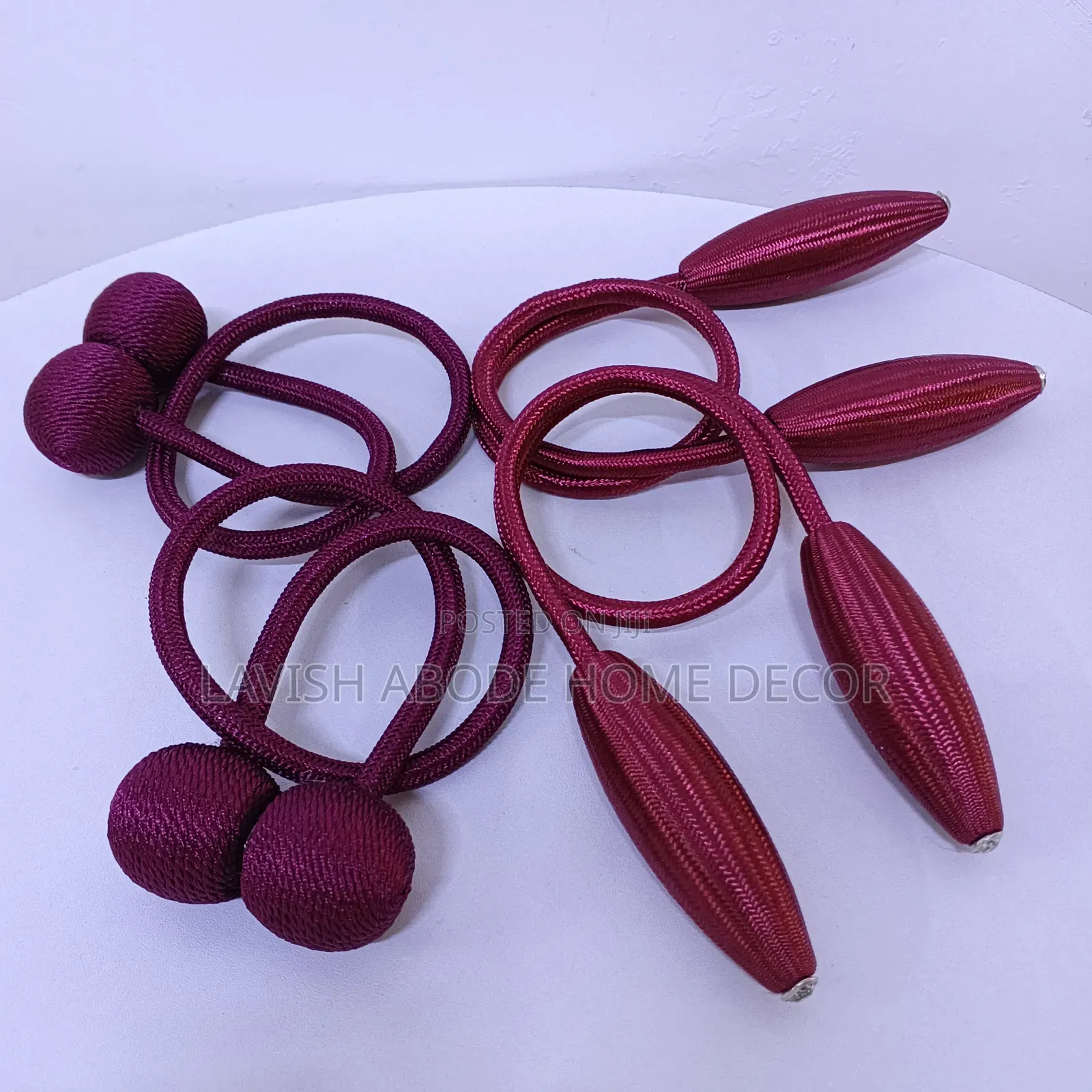 2 PCS Luxurious Curtain Holders /Shears Holder.