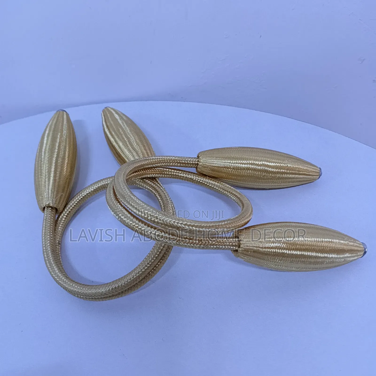2 PCS Luxurious Curtain Holders /Shears Holder.