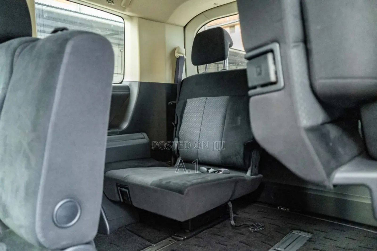 Mitsubishi Delica 2019 White