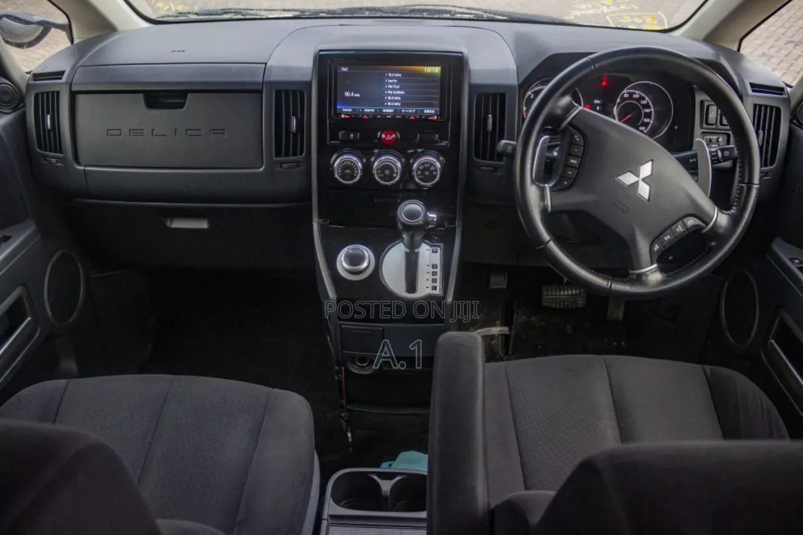 Mitsubishi Delica 2019 Silver