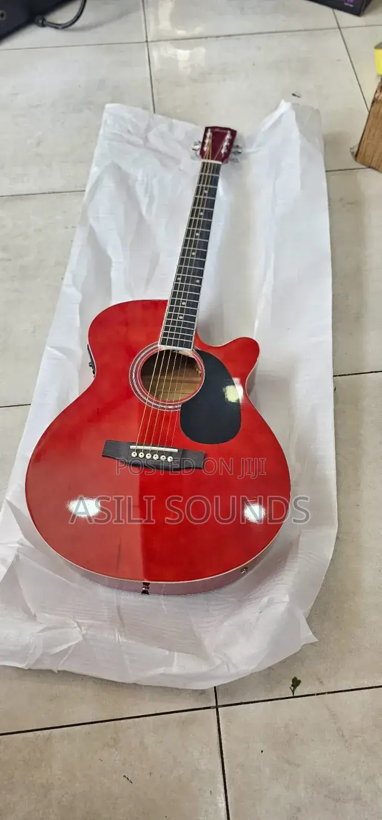 Daytona Mini Jumbo Electrified Guitar