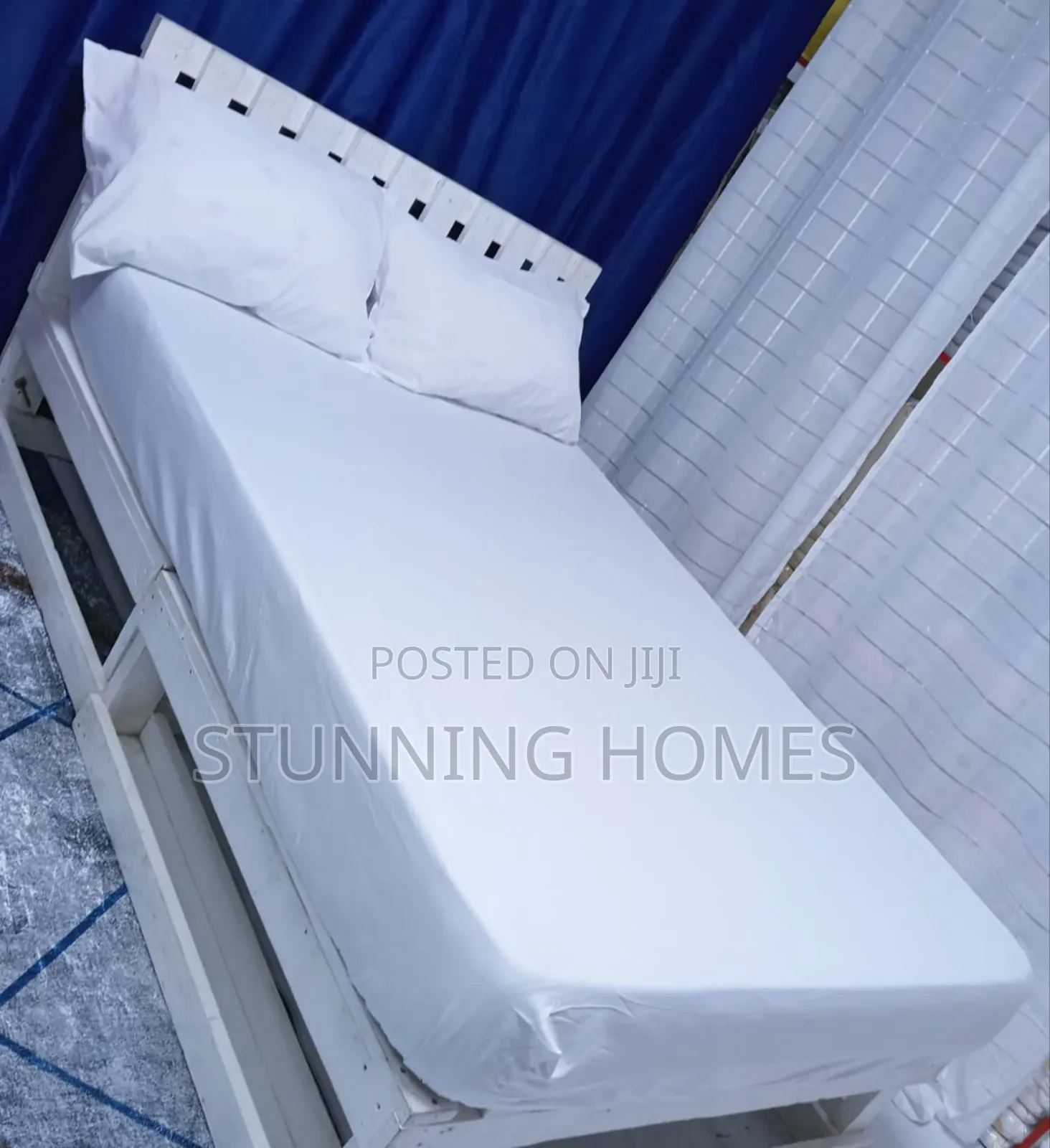 Fitted Cotton Bedsheet With 2 Cases
