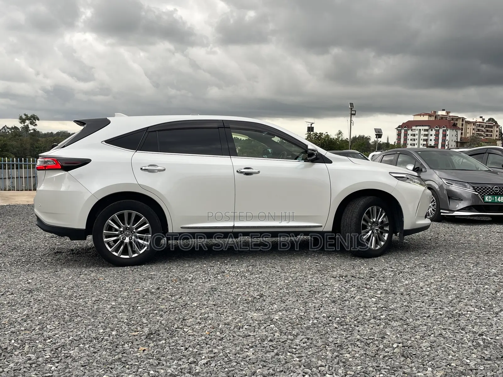 Toyota Harrier 2.0 Turbo 2019 White