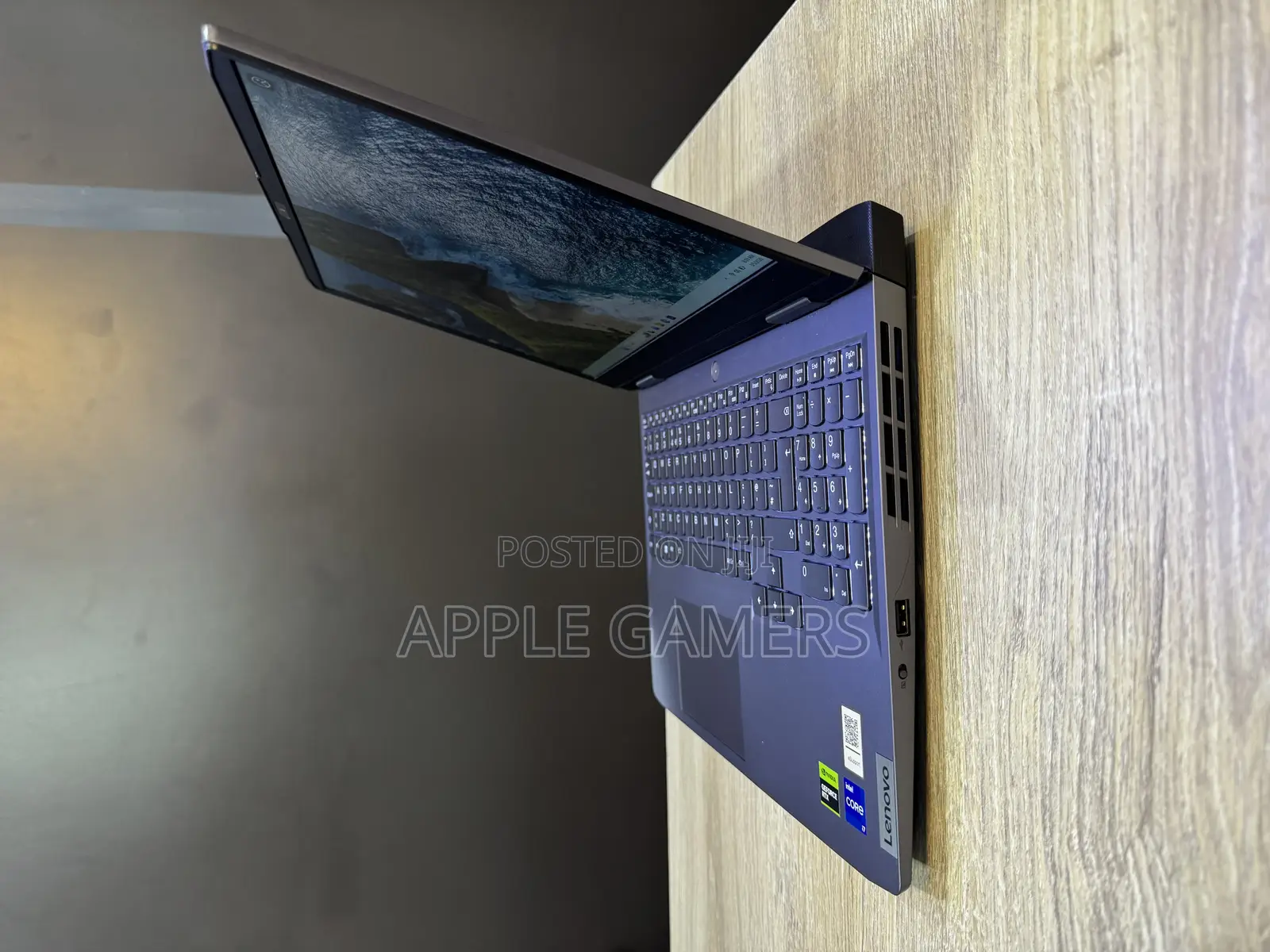 Laptop Lenovo LOQ 15ARP9 32GB Intel Core i7 SSD 1T