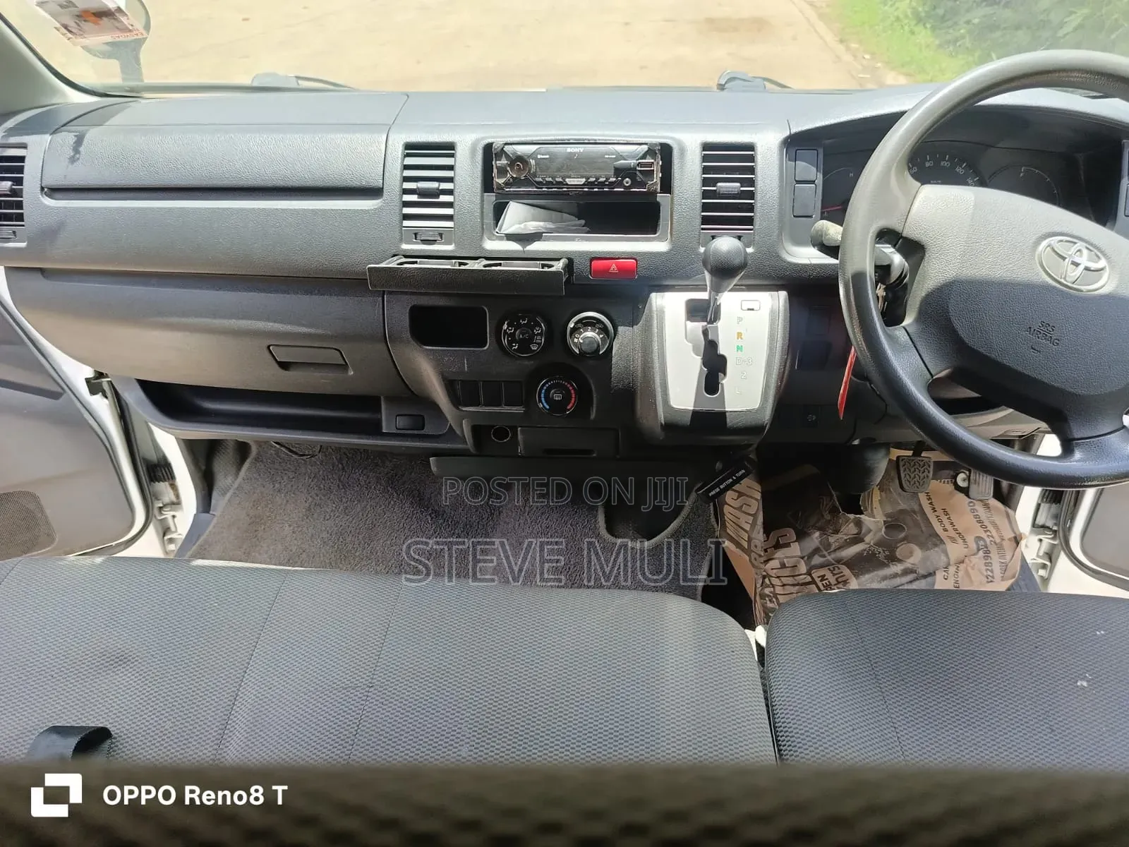 Toyota HiAce 2016 White