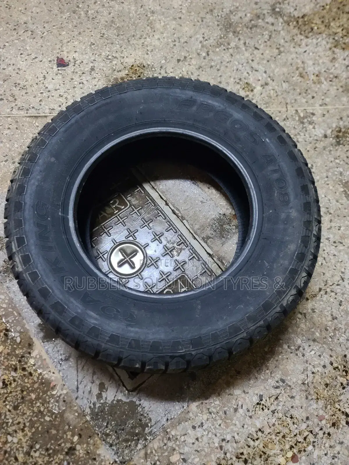 265/65r17 Roadking Tires 112 T BSW Argos a/T08