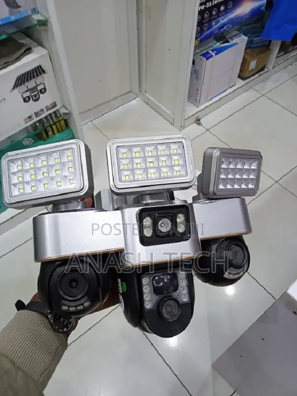 All Weatherproof 12mp 4g PTZ 3-Lens Camera With Solar Flood Light