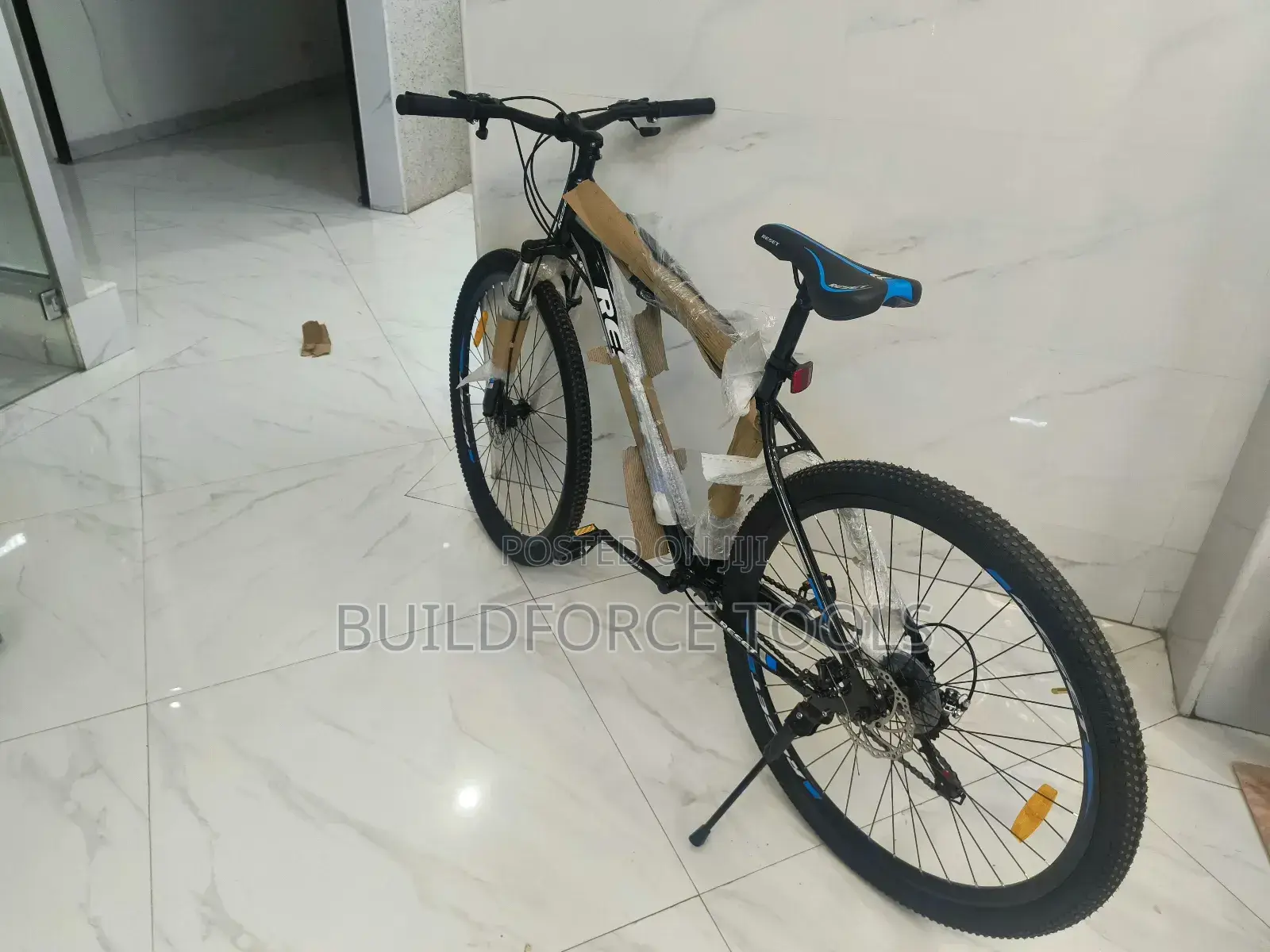 21 Speed Premier Mountain Bike Size 29"
