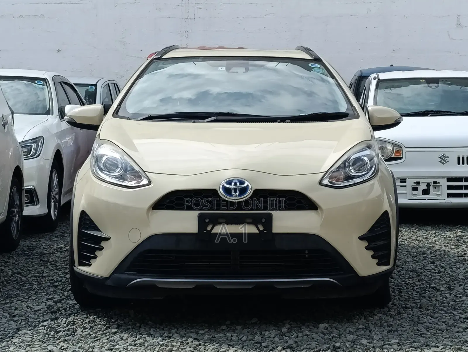 Toyota Aqua 2018 Beige