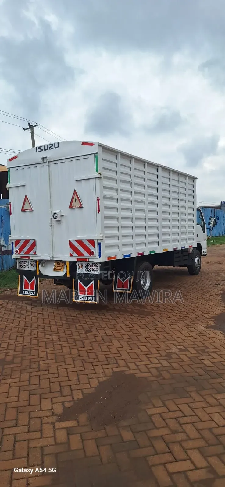 Isuzu NPR 2015