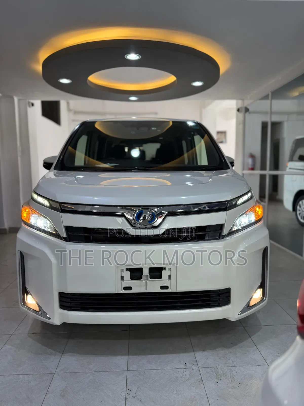 Toyota Voxy 2019 White