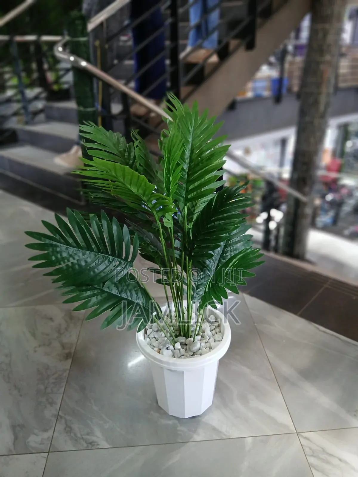 Artificial Potted Plant With Pebbles - Gw