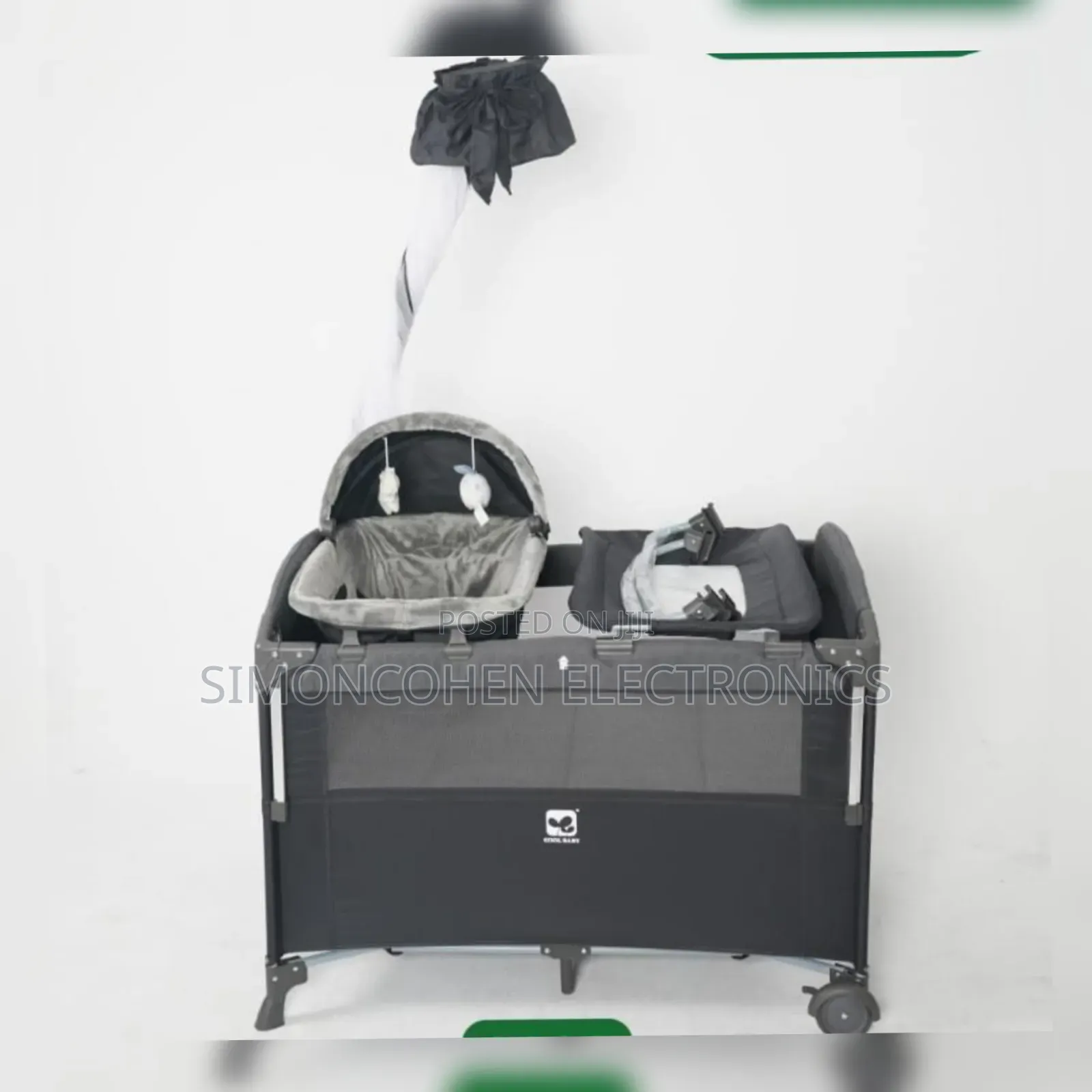 Baby Co Sleeper 
With Removable Basinnet
With Changing Pad