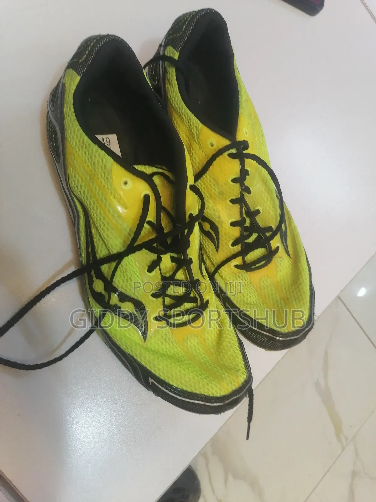 Sprinting Spike Shoes