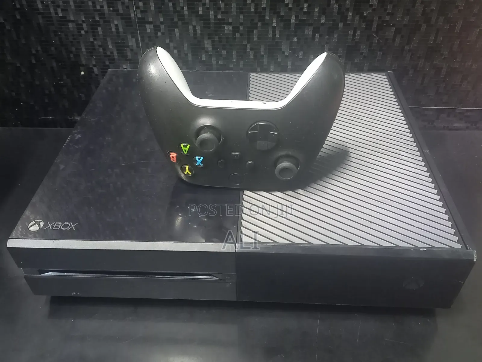 Xbox One Fat With Free Game