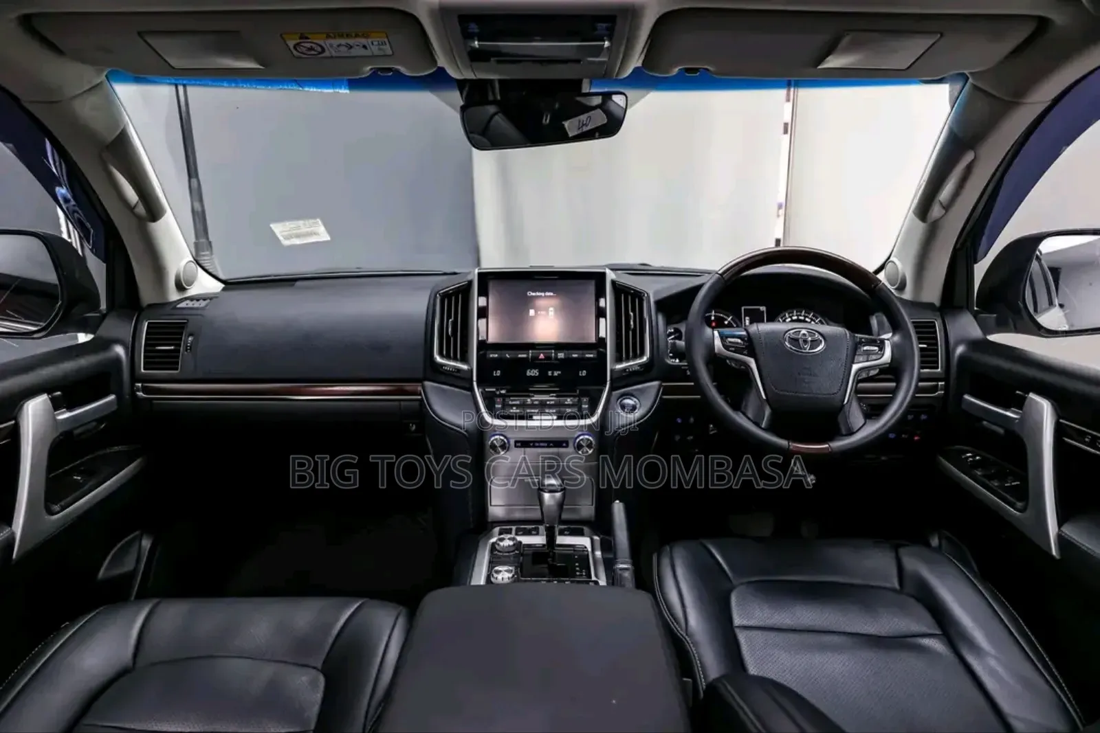 Toyota Land Cruiser 4.5 V8 VXR 2018 White