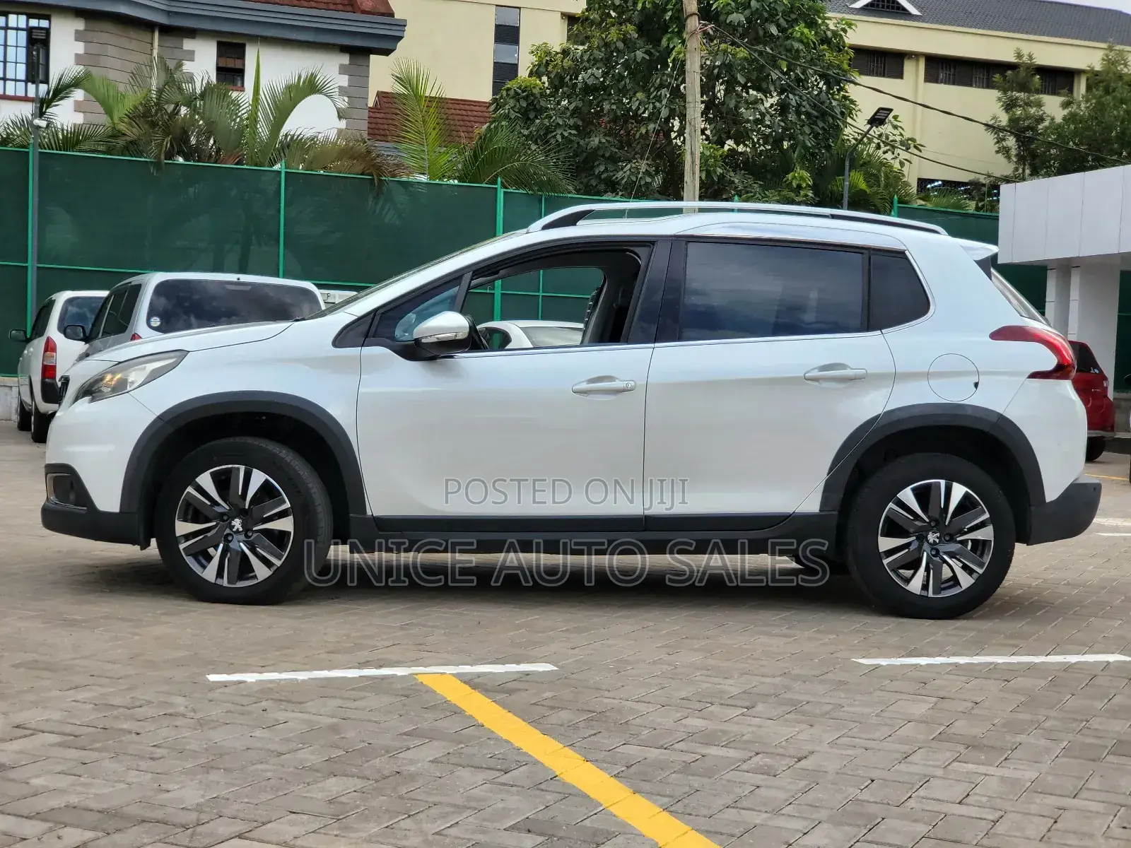 Peugeot 2008 1.2 PureTech (155 Hp) 2019 White
