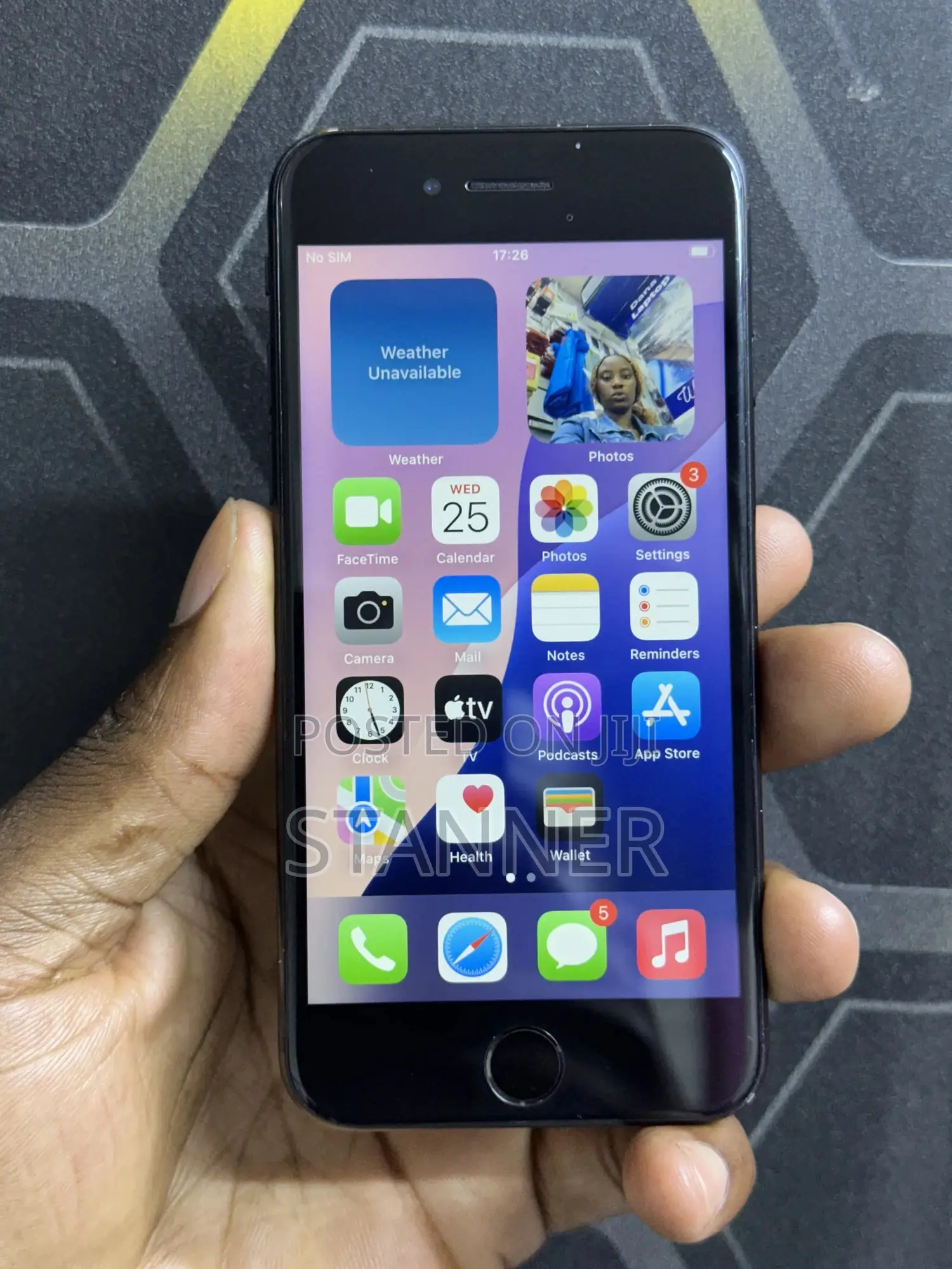 Apple iPhone SE (2020) 64 GB Black