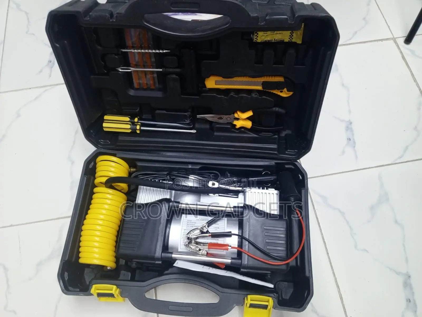 Portable Dc Car Air Compressor Tire Inflator With Puncture Repair Kit.