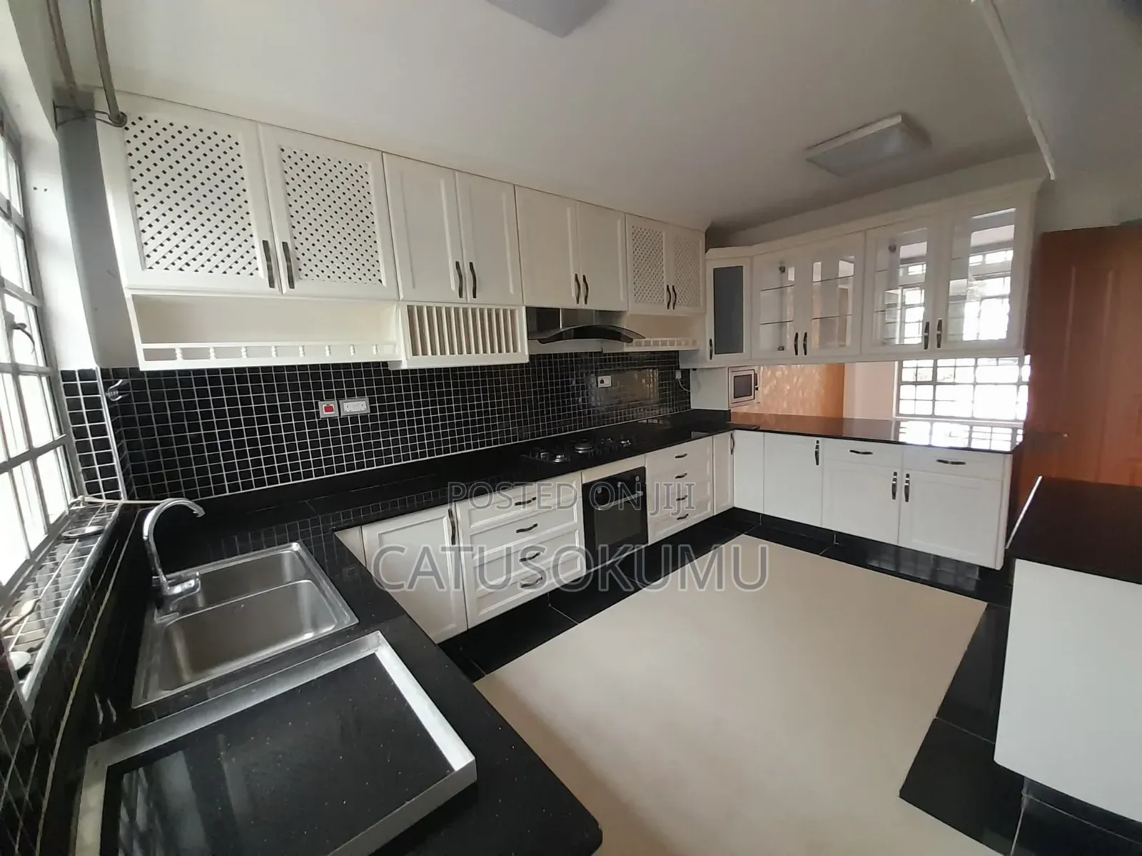 5bdrm Maisonette in Kitengela for rent