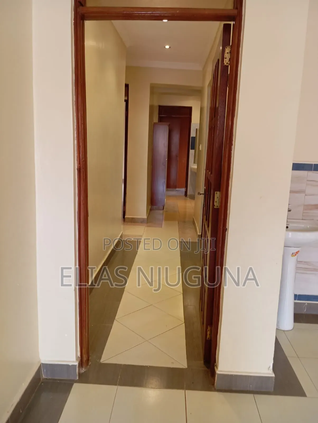3bdrm Townhouse / Terrace in Membley Kenyatta for rent