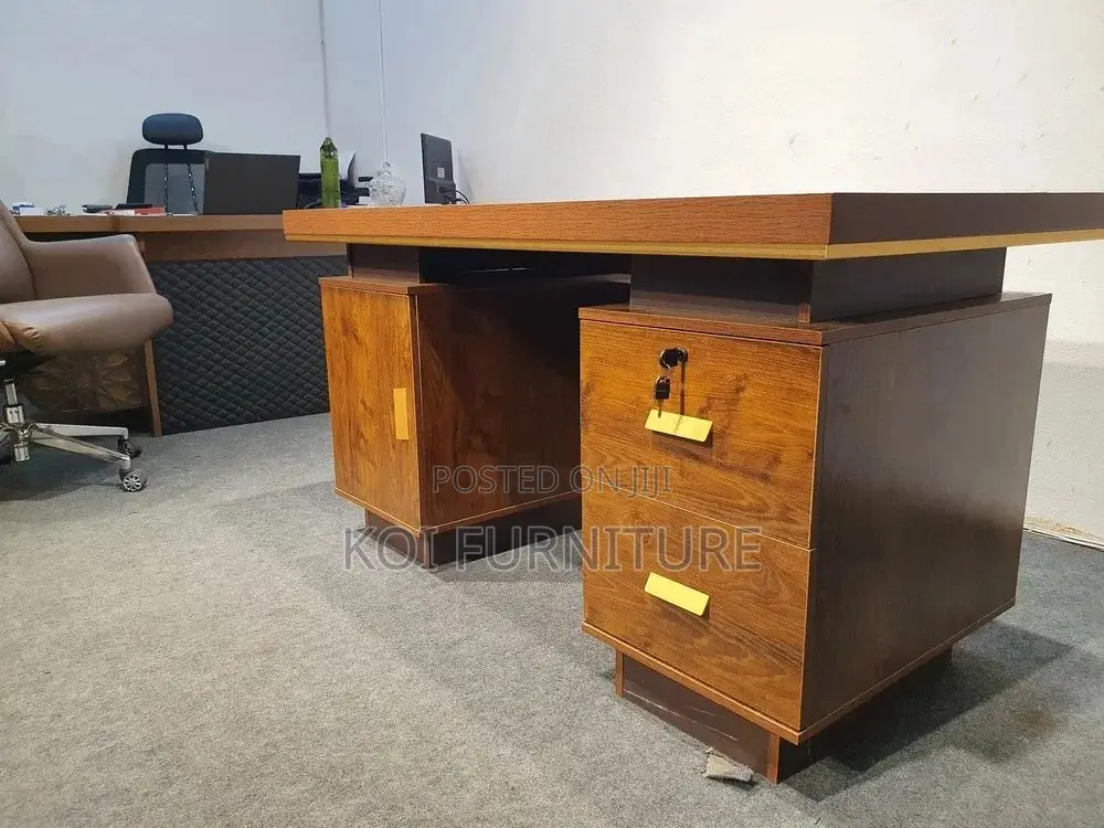Office Desk; 1400mm Golden Executive Desks