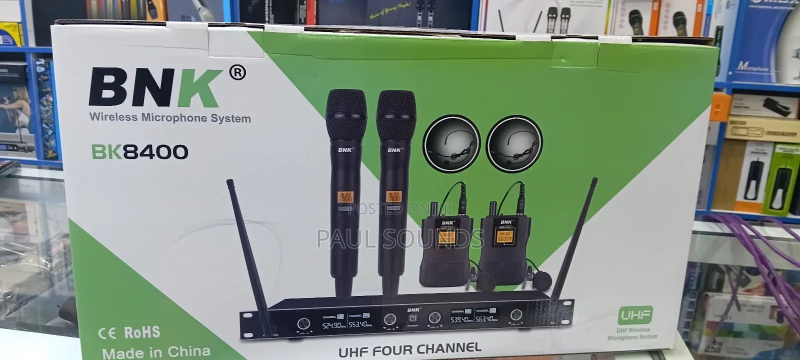 BNK Bk8400 Uhf 4-Channel Wireless Microphone System