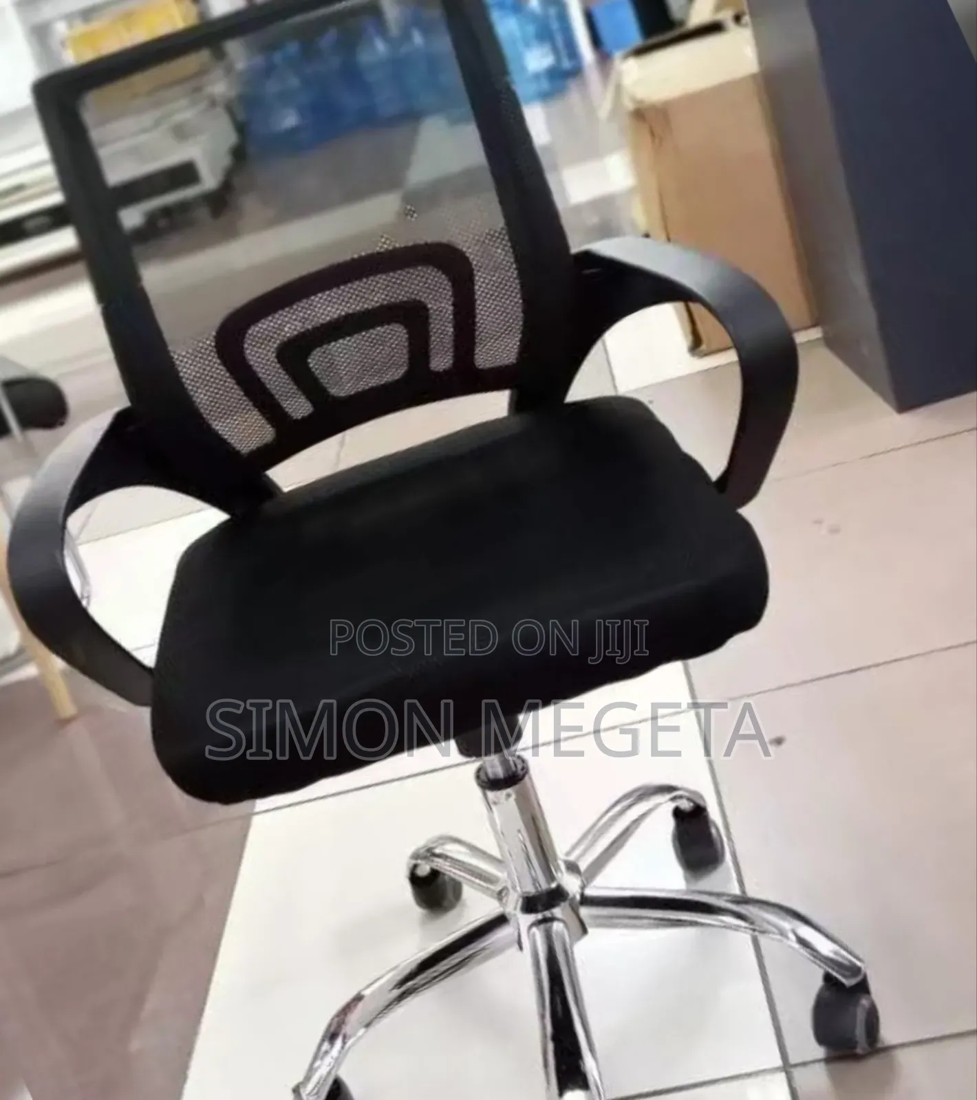 Black New With No Headrest Office Chair