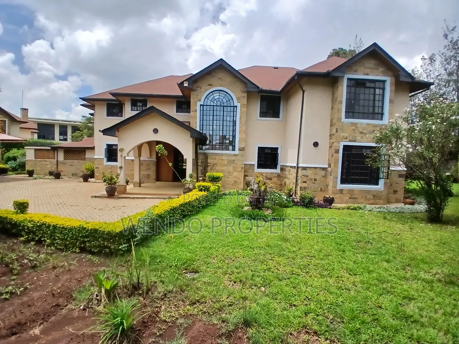 5bdrm Villa in Karen for rent