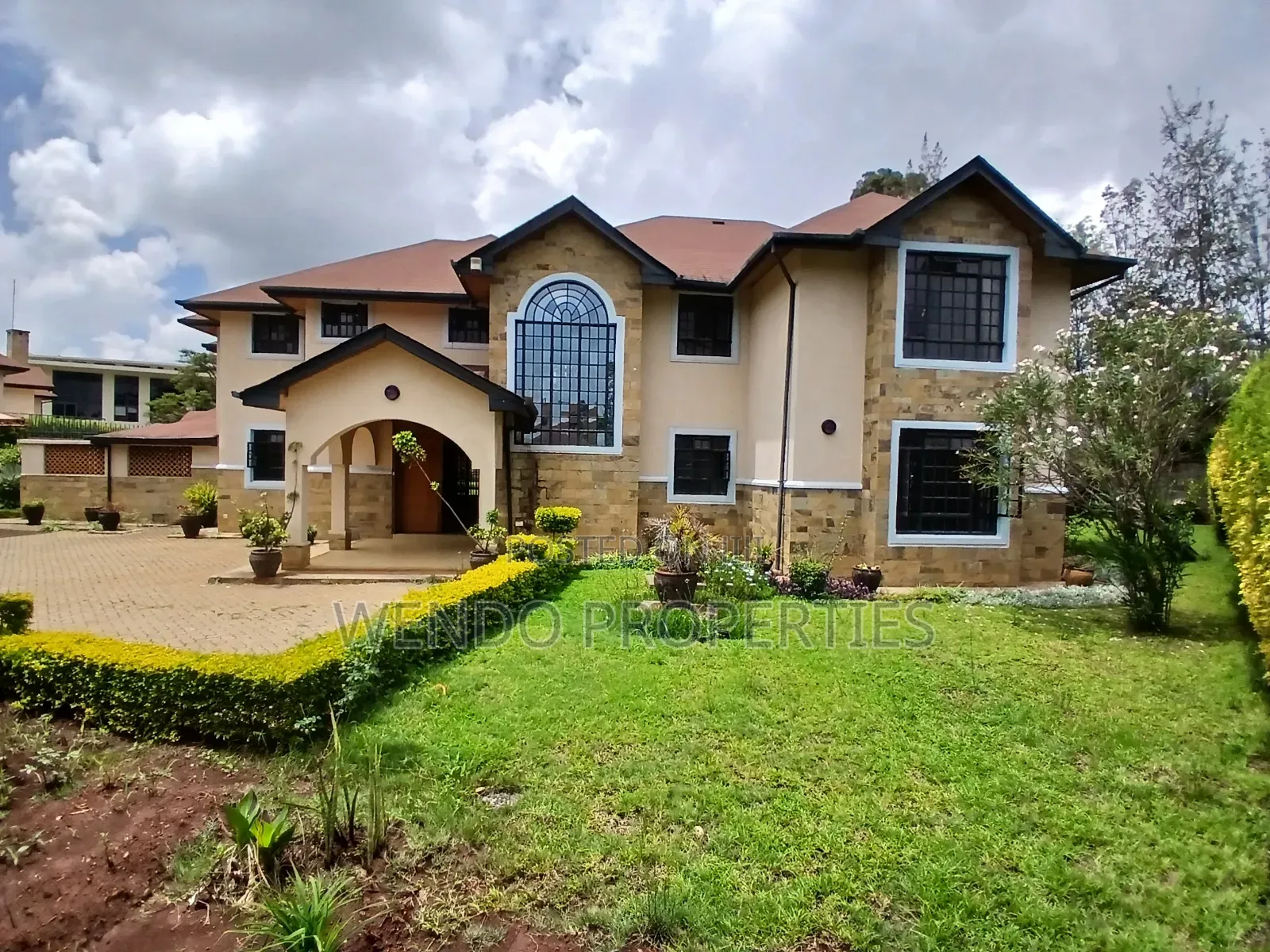 5bdrm Villa in Karen for rent