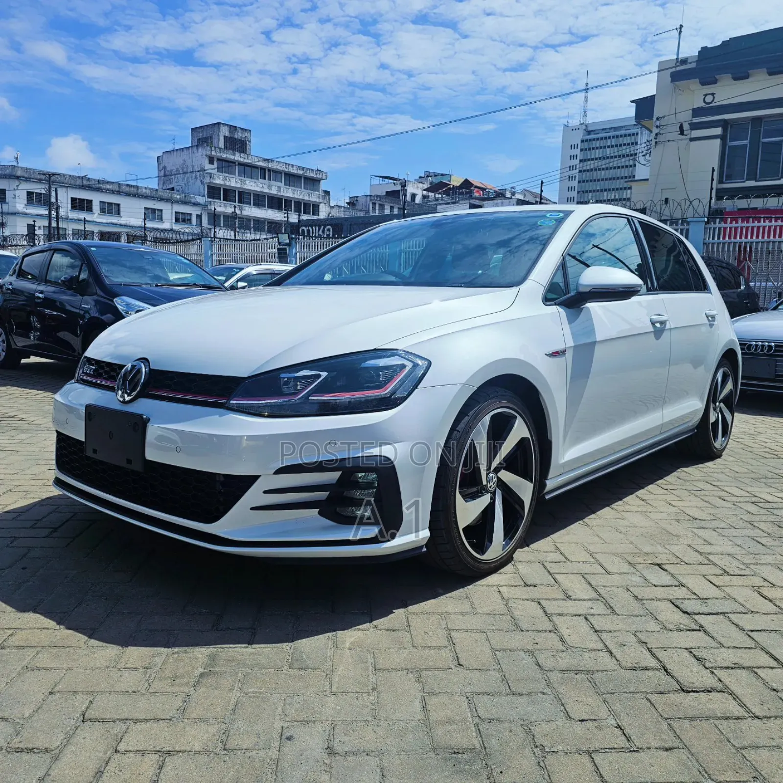 Volkswagen Golf 2018 White