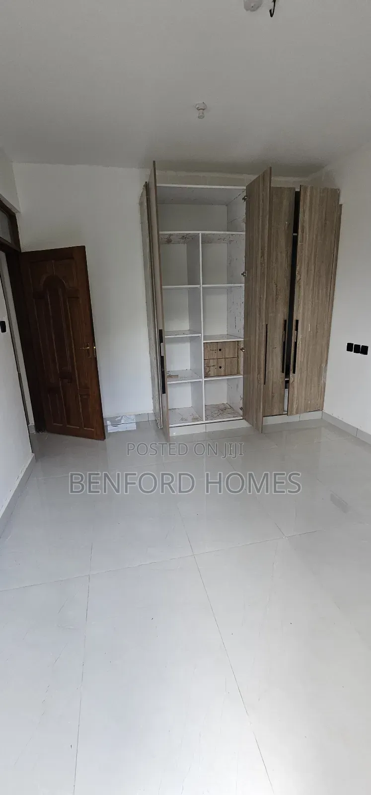 3bdrm Apartment in Nyali City Mall for sale