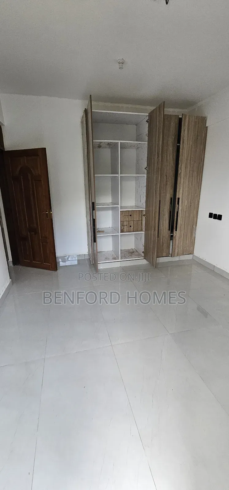 3bdrm Apartment in Nyali City Mall for sale