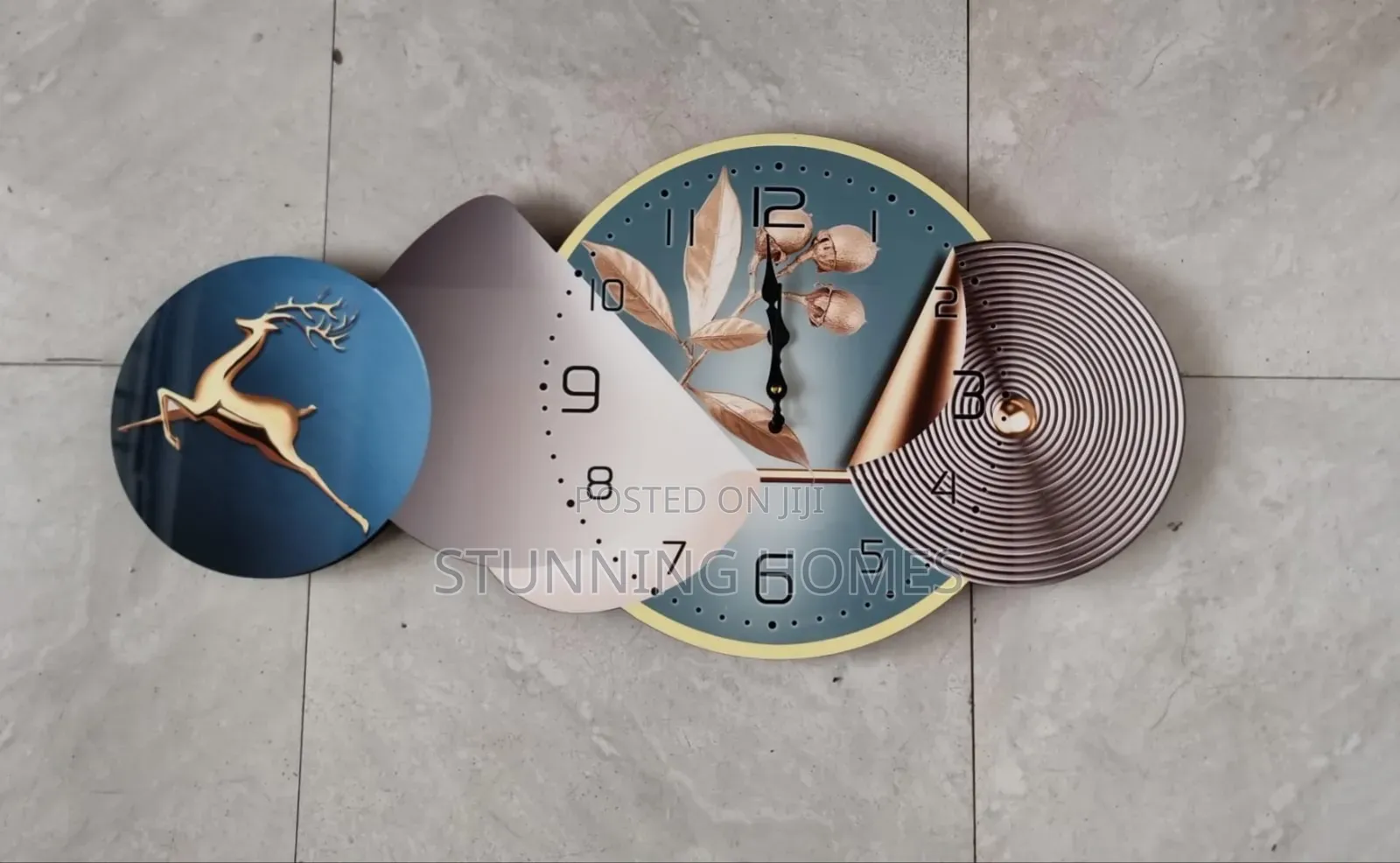 Wall Decor Set With a Clock