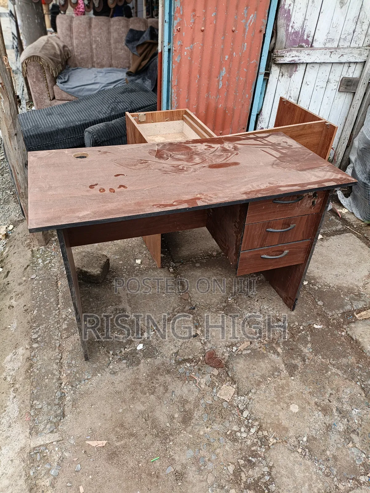Quality Sleek 1.2meters Office Desks