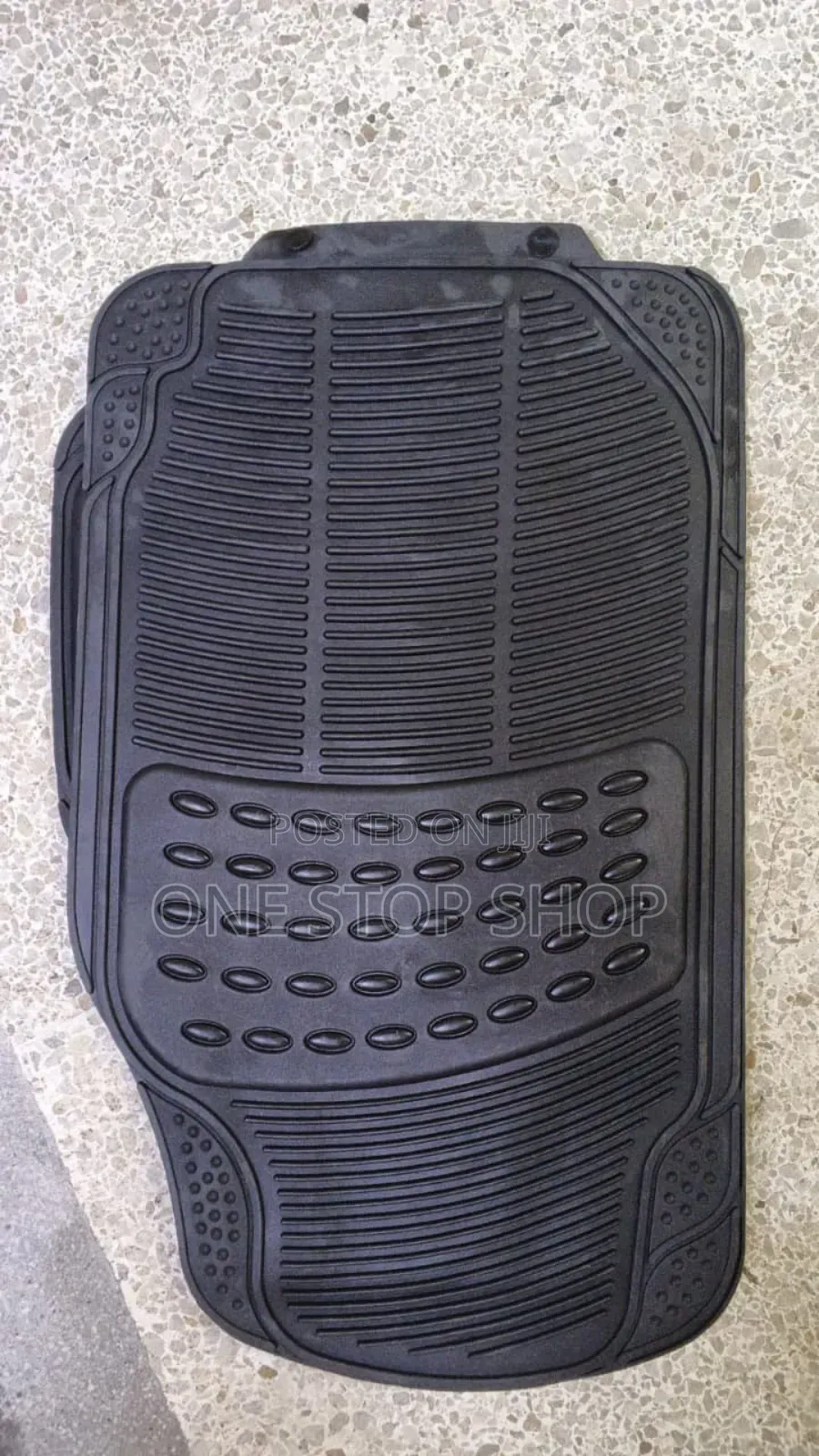 Black 5pc Flat Dotted Designed Carpet Mats