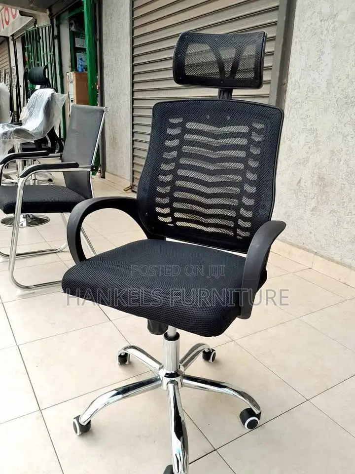 Ergonomic Swivel Office Chair With Headrest and Armrests