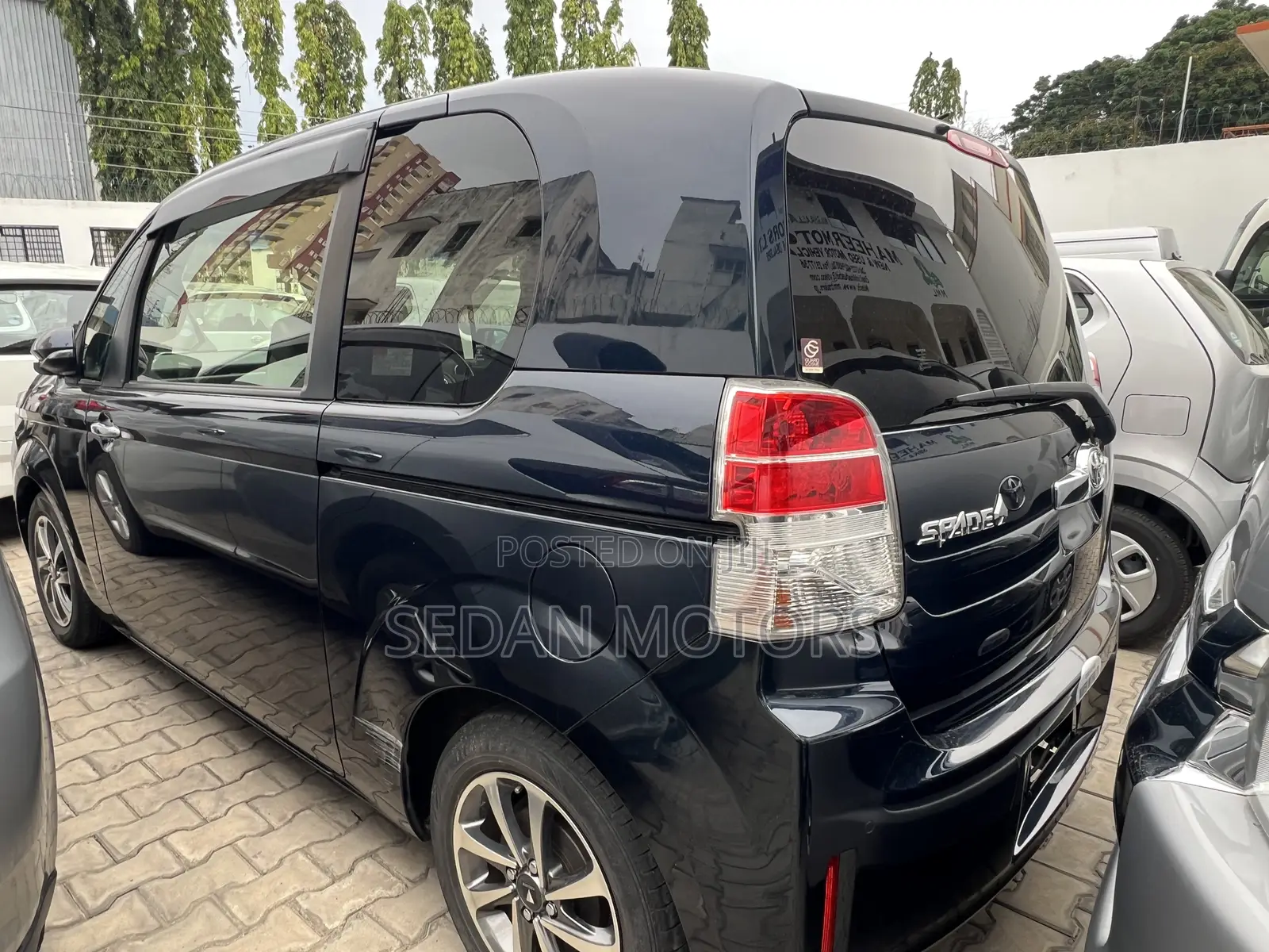 Toyota Spade 2019 Black
