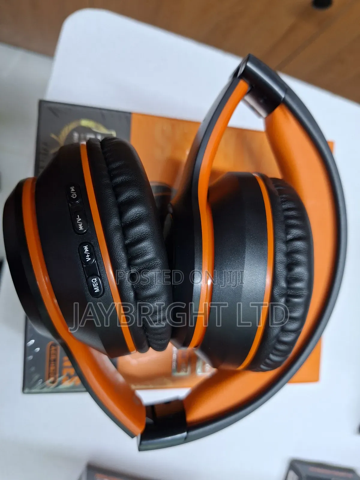 Amaya Wireless Headphones Eab-H520f 17hour Ml Enc. Pure Bass Fm