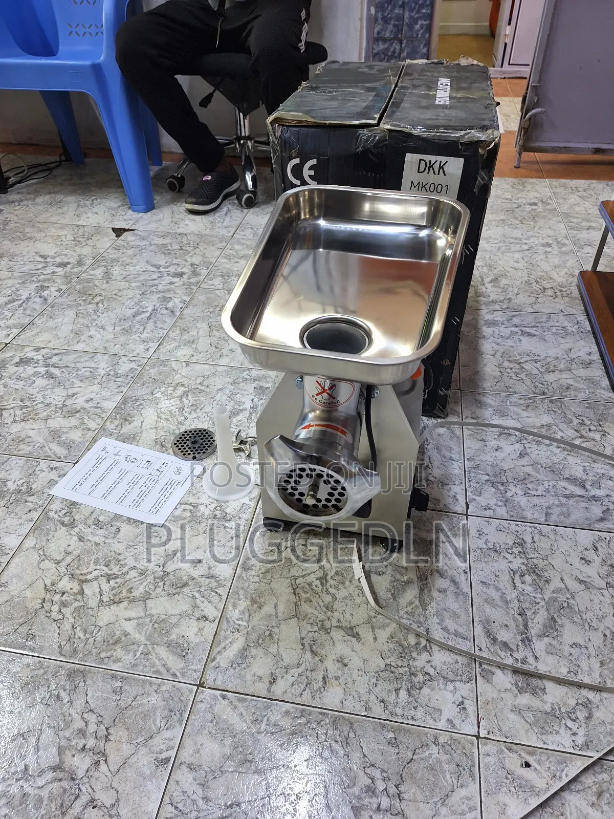 Tk-M22 Professional Electric Meat Grinder/Mincer.