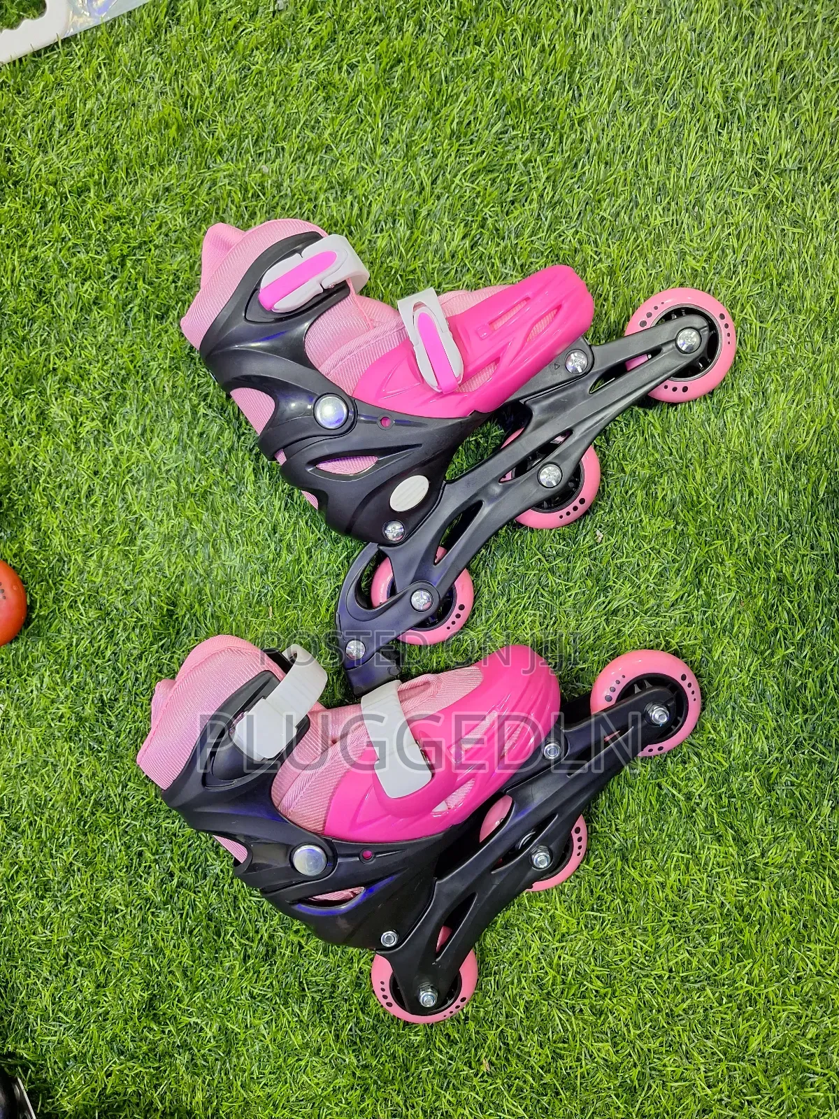 Adjustable Skate Shoe* Size 30-34