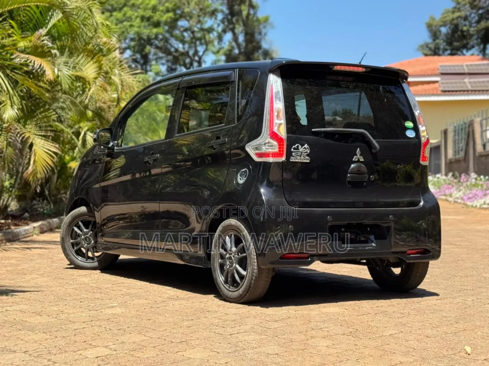 Mitsubishi EK Wagon 660 FWD 2018 Black