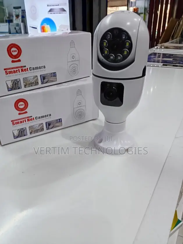 Dual Lens Panoramic PTZ Smart Bulb Camera Cost-Effective Reliable